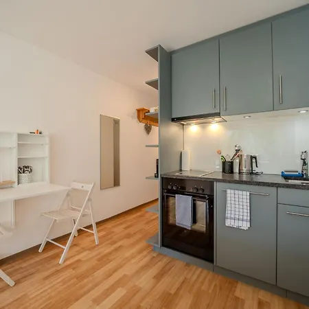 Alexandra 120 By Vacations, Renoviertes Mit Bergblick & Parking Im Zentrum