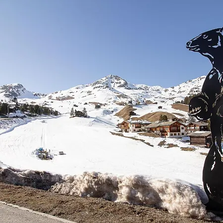 Alexandra 120 By Vacations, Renoviertes Mit Bergblick & Parking Im Zentrum 公寓 *