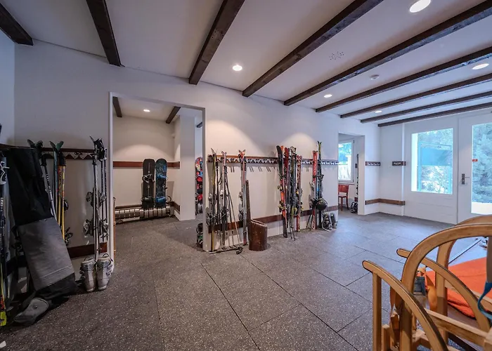 Alexandra 120 By Vacations, Renoviertes Mit Bergblick & Parking Im Zentrum Апартаменти