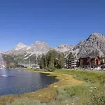 Alexandra 120 By Vacations, Renoviertes Mit Bergblick & Parking Im Zentrum شقة أروسا